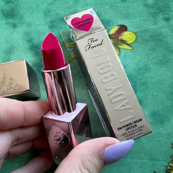 New! Too Faced Lady Bold Cream Lipstick in Hopelessly Devoted - Picture 3 of 3